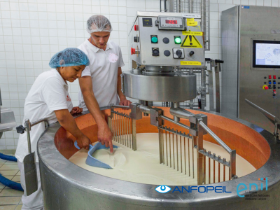 Dairy processing technician (CS Technicien spécialisé en transformation laitière)
